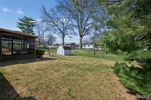 9835 Ridgely Ln, Saint Louis, MO 63123 - Photo 19
