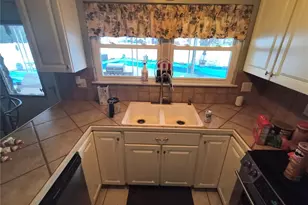 2703 Aberdeen Dr, Florissant, MO 63033 - Photo 35