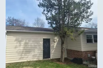 2703 Aberdeen Drive, Florissant, MO 63033 - Photo 7