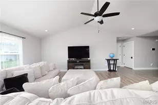 137 Mary Catherine St, Waynesville, MO 65583 - Photo 7