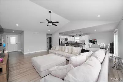 137 Mary Catherine Street, Waynesville, MO 65583 - Photo 5