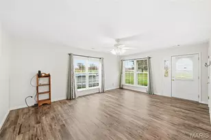 655 Hwy Jj, Elsberry, MO 63343 - Photo 9