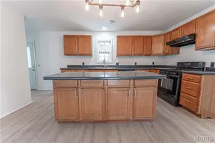 202 W Canada St, Sturgeon, MO 65284 - Photo 9