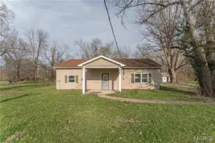 806 N Galloway Rd, Vandalia, MO 63382 - Photo 3
