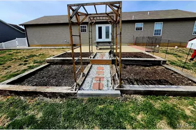 210 Creekwood Boulevard, Troy, MO 63379 - Photo 17