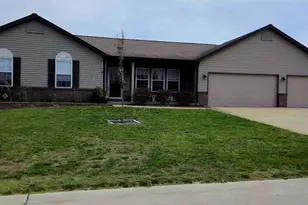 210 Creekwood Blvd, Troy, MO 63379 - Photo 1