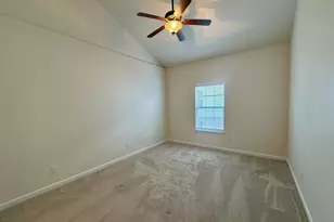 231 Saravalle Dr, Saint Peters, MO 63376 - Photo 11