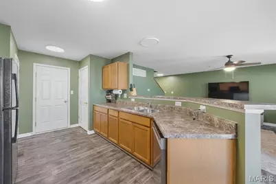 1021 Chesterfield Drive, Wentzville, MO 63385 - Photo 15