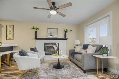 12128 Fleetwood Place, Maryland Heights, MO 63043 - Photo 3