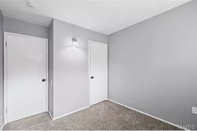2400 Bluegrass Lane, Florissant, MO 63033 - Photo 31