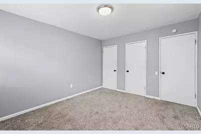 2400 Bluegrass Lane, Florissant, MO 63033 - Photo 23