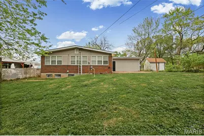 2400 Bluegrass Lane, Florissant, MO 63033 - Photo 49