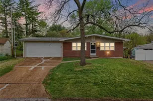 2400 Bluegrass Ln, Florissant, MO 63033 - Photo 57