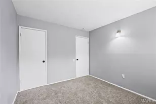 2400 Bluegrass Ln, Florissant, MO 63033 - Photo 27