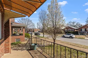 5521 Murdoch Ave, Saint Louis, MO 63109 - Photo 3