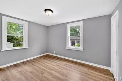 9386 Golden Gate Road, Saint Louis, MO 63144 - Photo 13