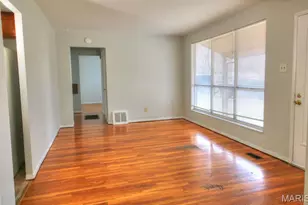 105 Clearview Dr, Florissant, MO 63033 - Photo 3