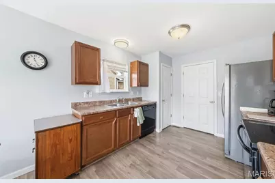 408 Wynchat Drive, O'Fallon, MO 63366 - Photo 9