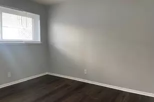 3648 Edmundson Rd, Saint Louis, MO 63114 - Photo 7