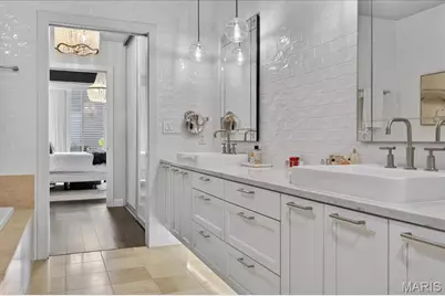 4545 Lindell Boulevard #3, Saint Louis, MO 63108 - Photo 23