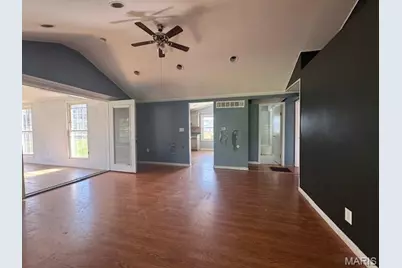 6434 Christopher Drive, Saint Louis, MO 63129 - Photo 7