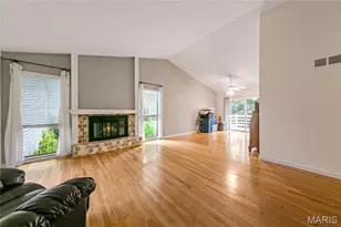21 Savoy Dr, Lake Saint Louis, MO 63367 - Photo 5