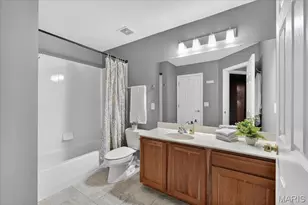 827 Stone Meadow Dr, Chesterfield, MO 63005 - Photo 17