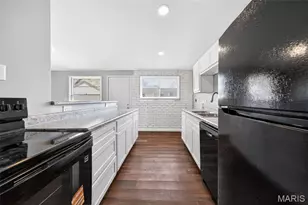 905 St Anthony Ln, Florissant, MO 63033 - Photo 17