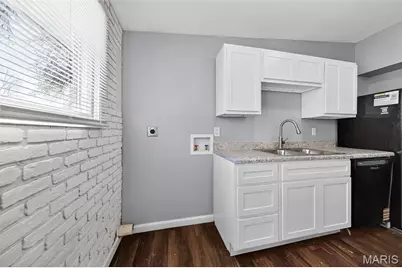 905 Saint Anthony Lane, Florissant, MO 63033 - Photo 13