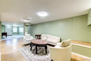 8370 Orchard Ave, University City, MO 63132 - Photo 13