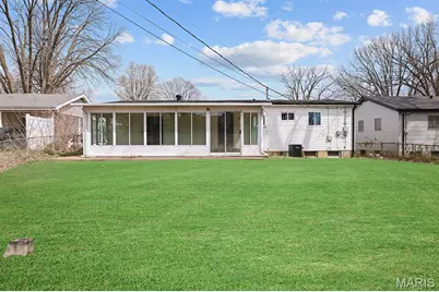 800 Babler Drive, Florissant, MO 63031 - Photo 23