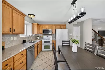 4672 Kellykris Drive, Saint Charles, MO 63304 - Photo 13