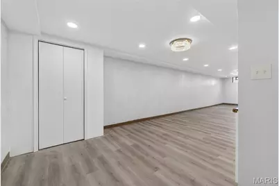 9999 Casa Rosa Drive, Affton, MO 63123 - Photo 41