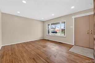 9999 Casa Rosa Dr, Affton, MO 63123 - Photo 13