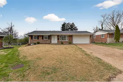 9999 Casa Rosa Drive, Affton, MO 63123 - Photo 3