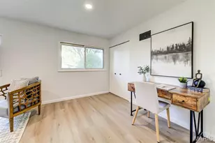 2284 Luxmore Dr, Saint Louis, MO 63136 - Photo 21