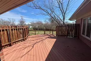 614 N Oak St, Vandalia, MO 63382 - Photo 7