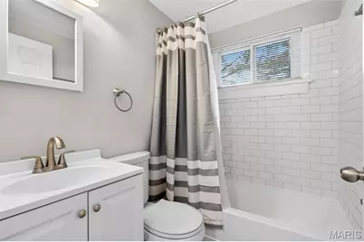 19 Marquette Drive, Florissant, MO 63031 - Photo 17