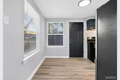 19 Marquette Drive, Florissant, MO 63031 - Photo 9