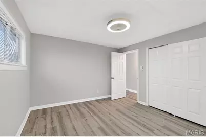 19 Marquette Drive, Florissant, MO 63031 - Photo 15