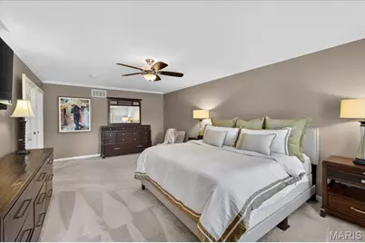 16025 Hunters Way Drive, Chesterfield, MO 63017 - Photo 29