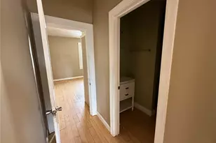 3932 Schiller Pl, Saint Louis, MO 63116 - Photo 9