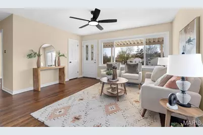 1370 Mobile Court, Saint Louis, MO 63139 - Photo 5