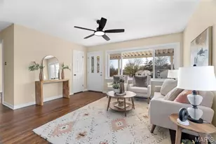 1370 Mobile Ct, Saint Louis, MO 63139 - Photo 5