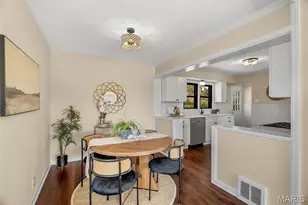 1370 Mobile Ct, Saint Louis, MO 63139 - Photo 9