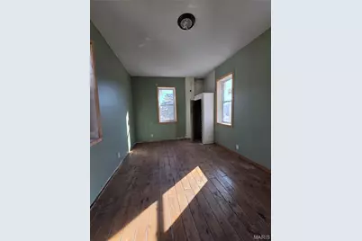 7726 Minnesota Avenue, Saint Louis, MO 63111 - Photo 11