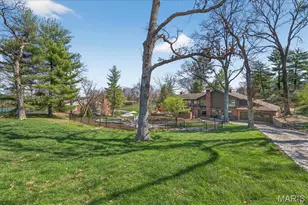 10 Vouga Ln, Saint Louis, MO 63131 - Photo 45