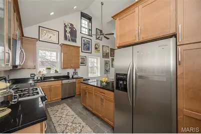 1034 E Linden Avenue, Richmond Heights, MO 63117 - Photo 9