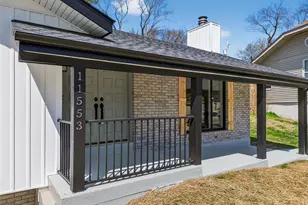 11553 Patty Ann Dr, Saint Louis, MO 63146 - Photo 3