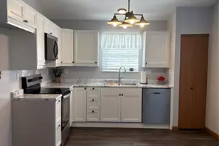 832 Du Pre Ct, Saint Peters, MO 63376 - Photo 9